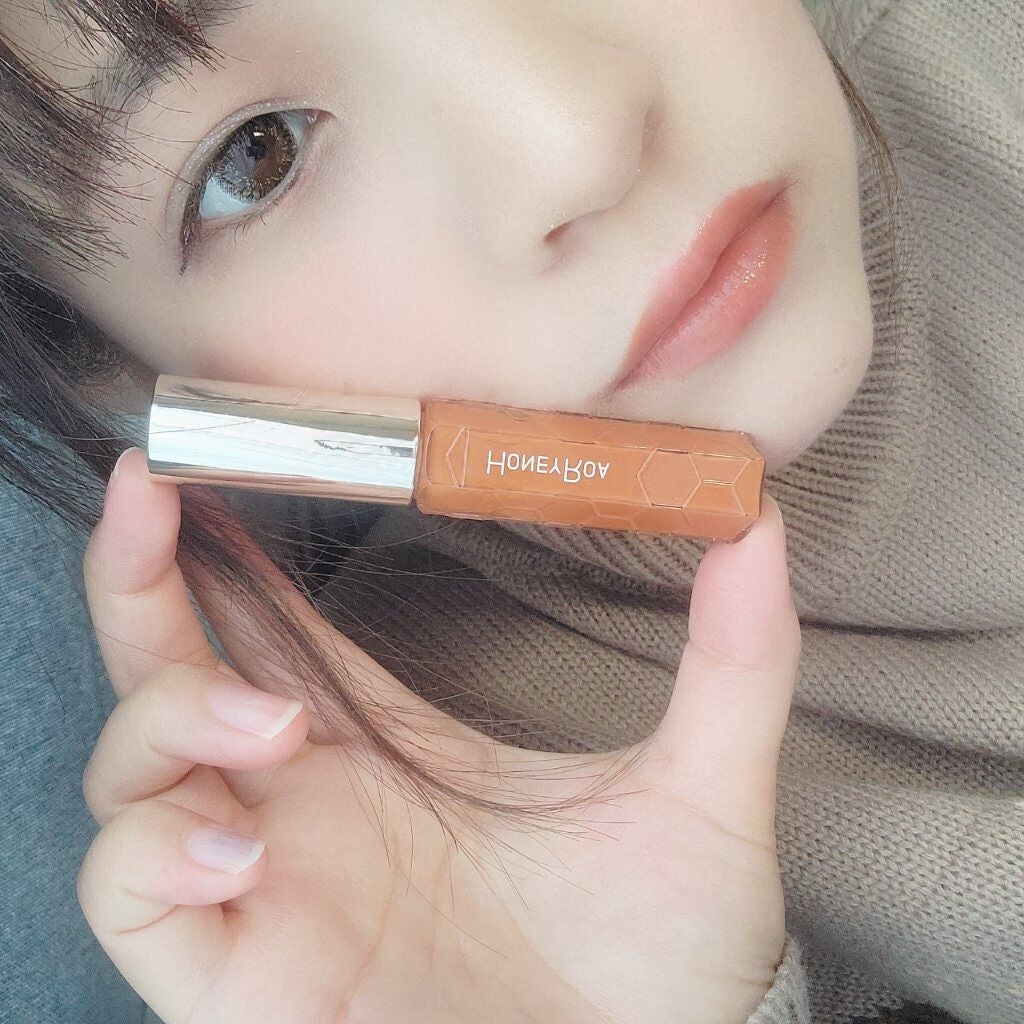 ハニーラスター r/ROAlív/リップグロスを使ったクチコミ(7枚目)