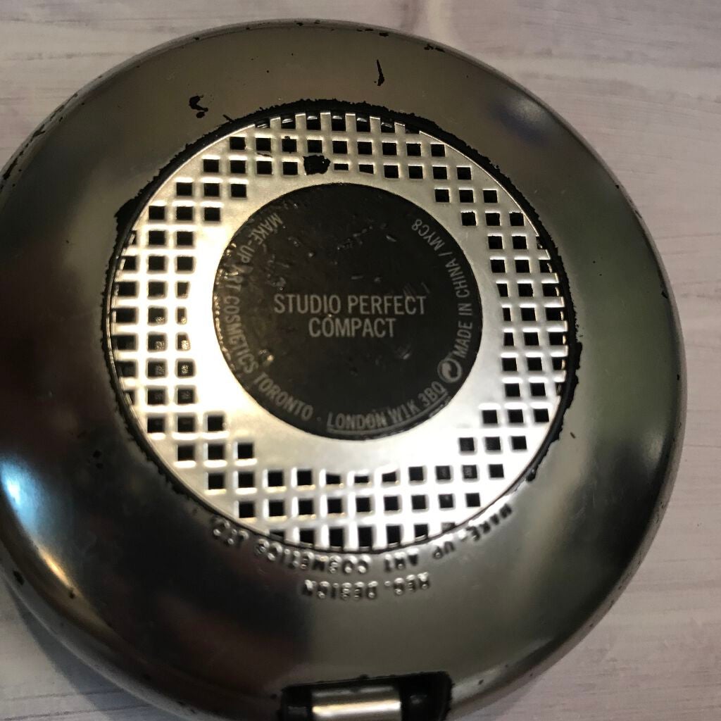 ザ・ライトバルブ UV コンパクト ファンデーション/shu uemura/パウダーファンデーションを使ったクチコミ(6枚目)