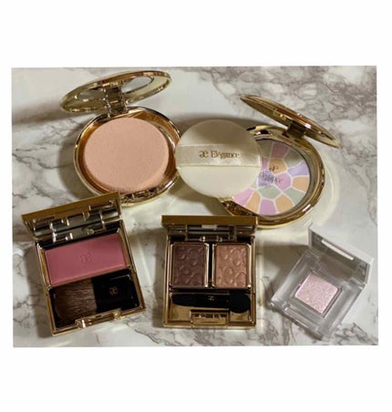 ラ プードル オートニュアンス/Elégance/プレストパウダーを使ったクチコミ(1枚目)