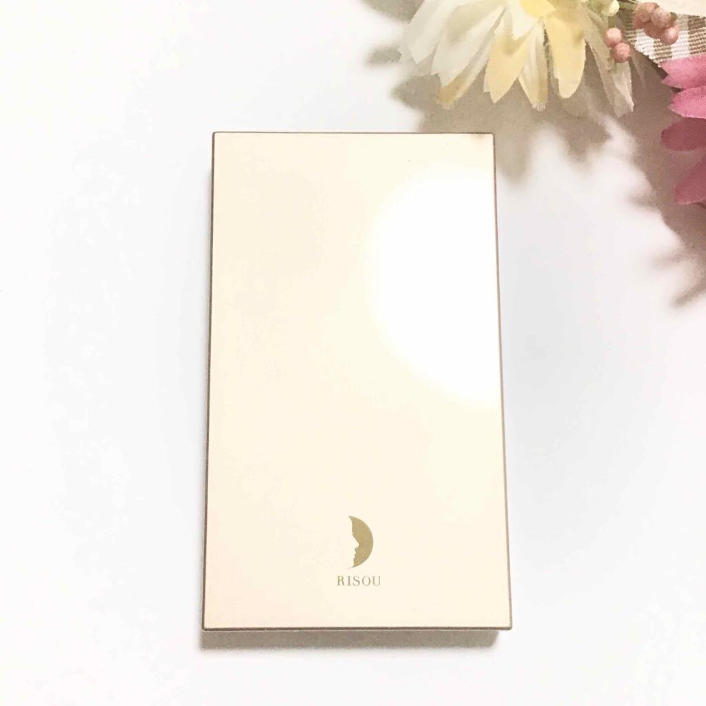 ライトベージュ