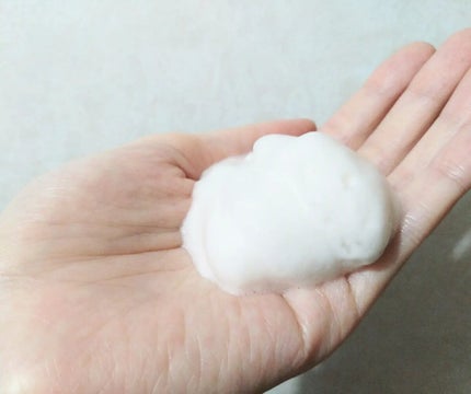 グリーンティーモイスチャーバブルフォーム/ラウンドアラウンド/泡洗顔を使ったクチコミ(2枚目)