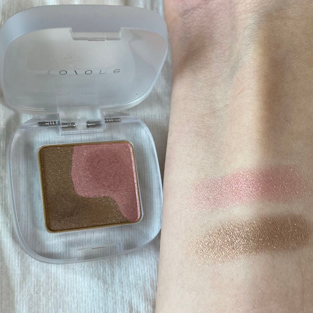 ペタル フロート アイシャドウ/to/one/アイシャドウパレットを使ったクチコミ(2枚目)