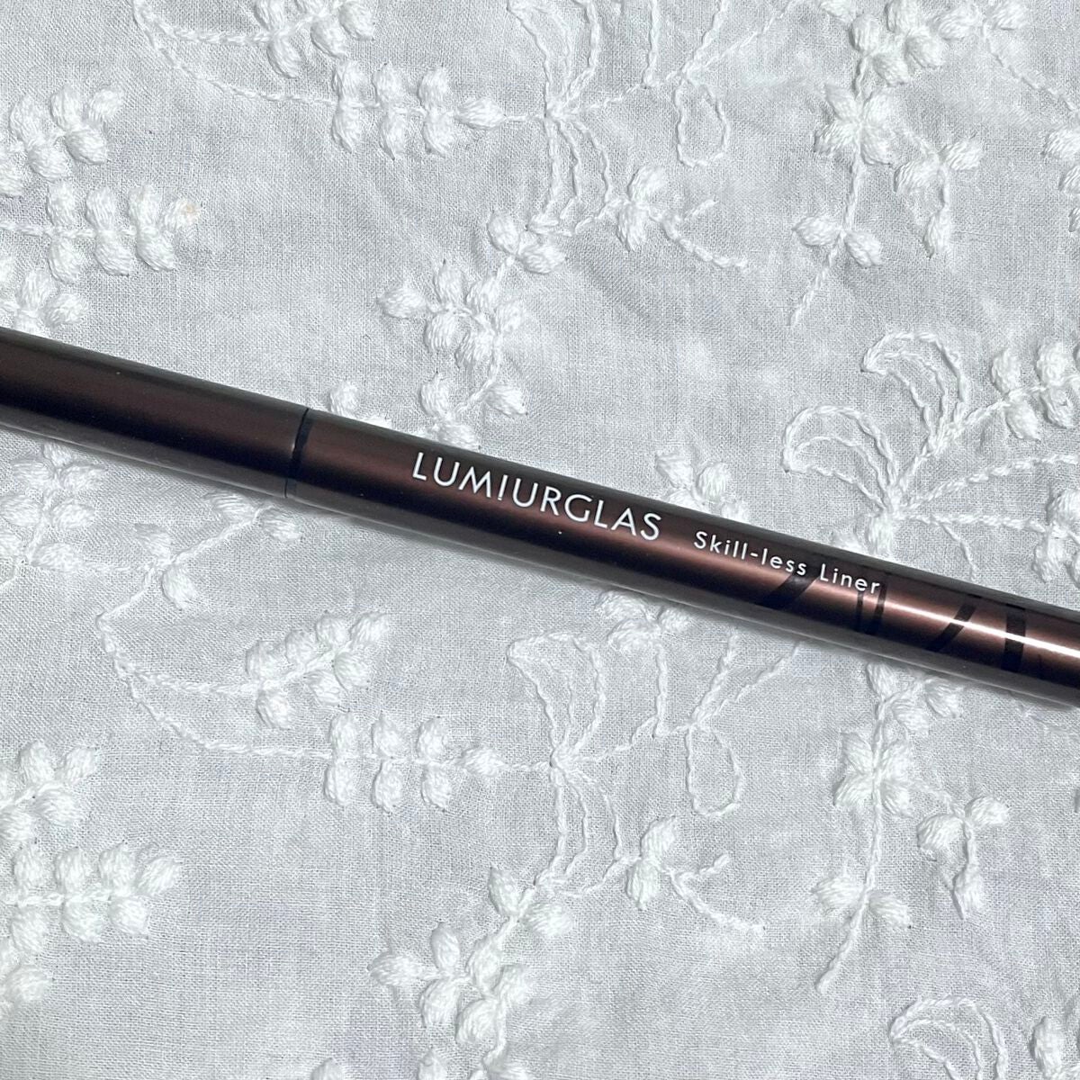 スキルレスライナー/LUMIURGLAS/リキッドアイライナーを使ったクチコミ(2枚目)