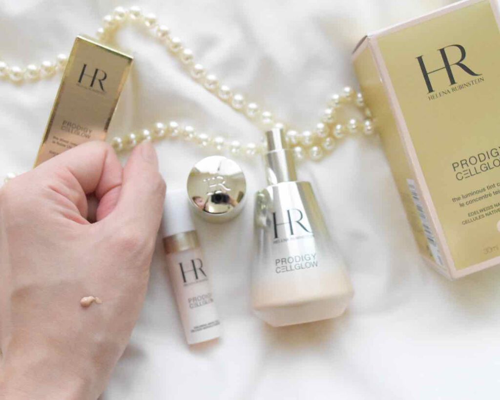 プロディジー CELグロウ エッセンス ファンデーション/HELENA RUBINSTEIN/リキッドファンデーションを使ったクチコミ(3枚目)