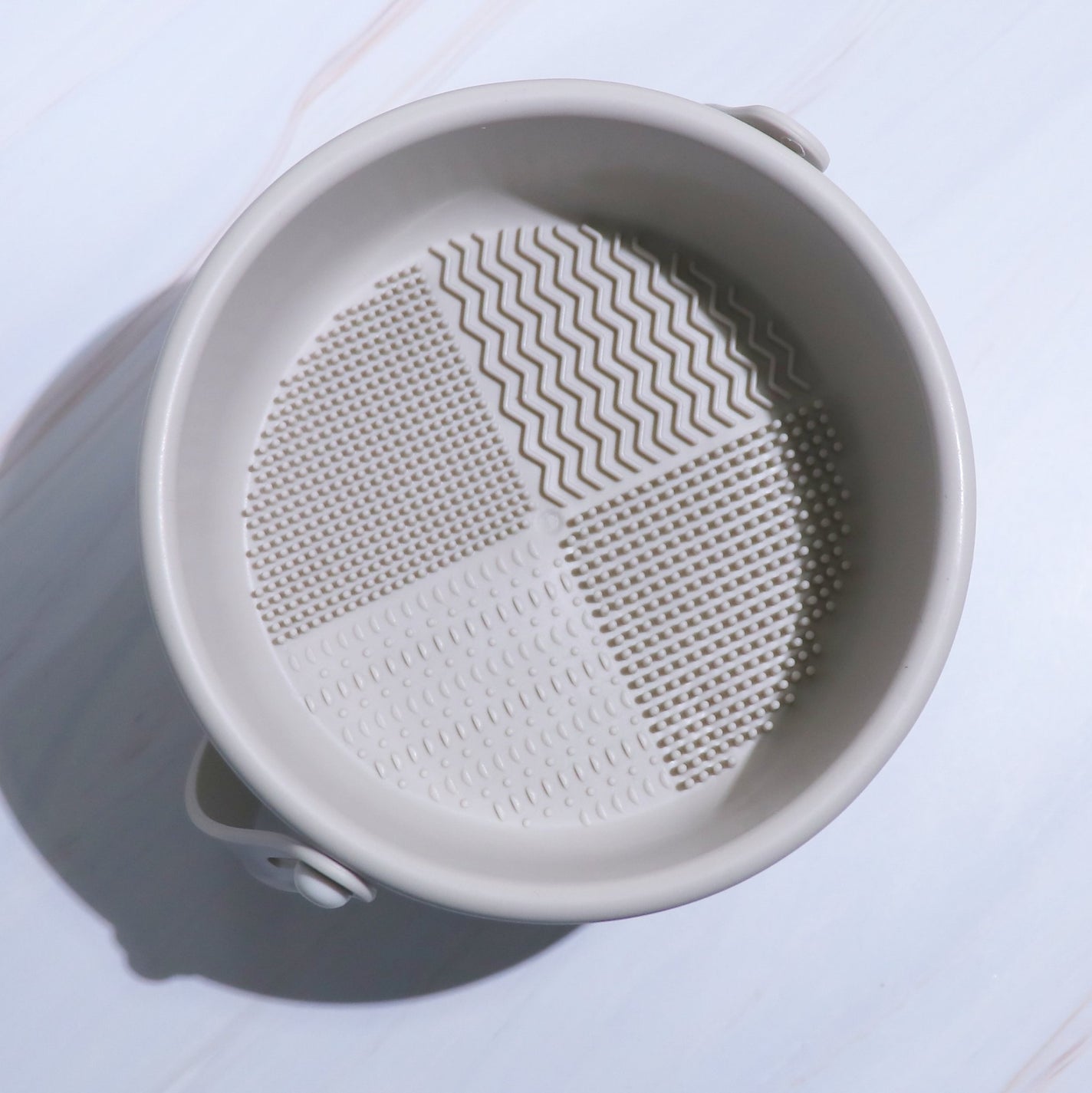 メイクブラシクリーナー/3COINS/その他化粧小物を使ったクチコミ(3枚目)