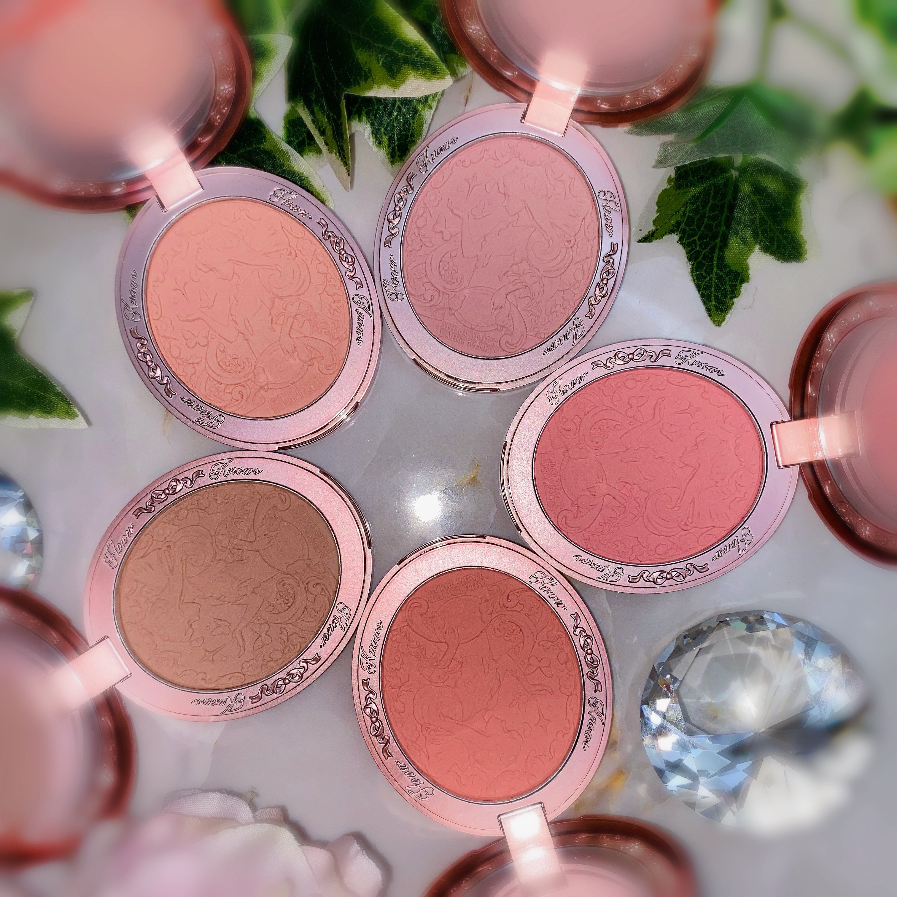 ミッドサマーフェアリーテイルズ コレクション ベルベットチークブラッシュ 03 Ballet Fairy/FlowerKnows/パウダーチークを使ったクチコミ（2枚目）