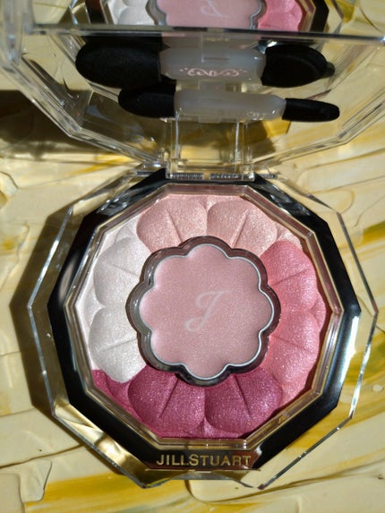 ジルスチュアート ブルームクチュール アイズ/JILL STUART/アイシャドウパレットを使ったクチコミ(2枚目)