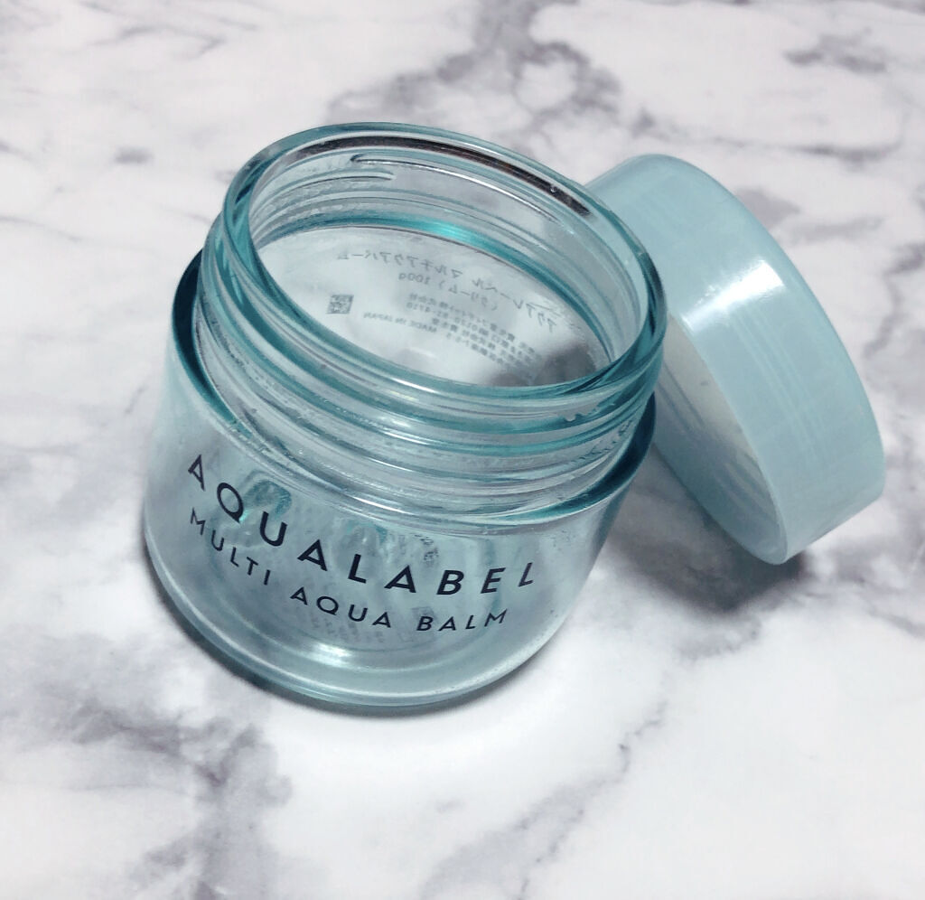AQUALABEL  マルチアクアバーム


去年の秋頃に購入したのですが
バームがひんやりしているので
使い切るのに時間がかかりました
（冬の使用は寒い）


スキンケア用に購入しましたが
一回の使用量が少ないので
最終的にはボディケアと