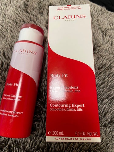 CLARINS ボディ フィットのクチコミ「去年出会ったクラランスボディ フィット基本は暖かい季節なってから使っているのですが、クリスマス.....」（1枚目）