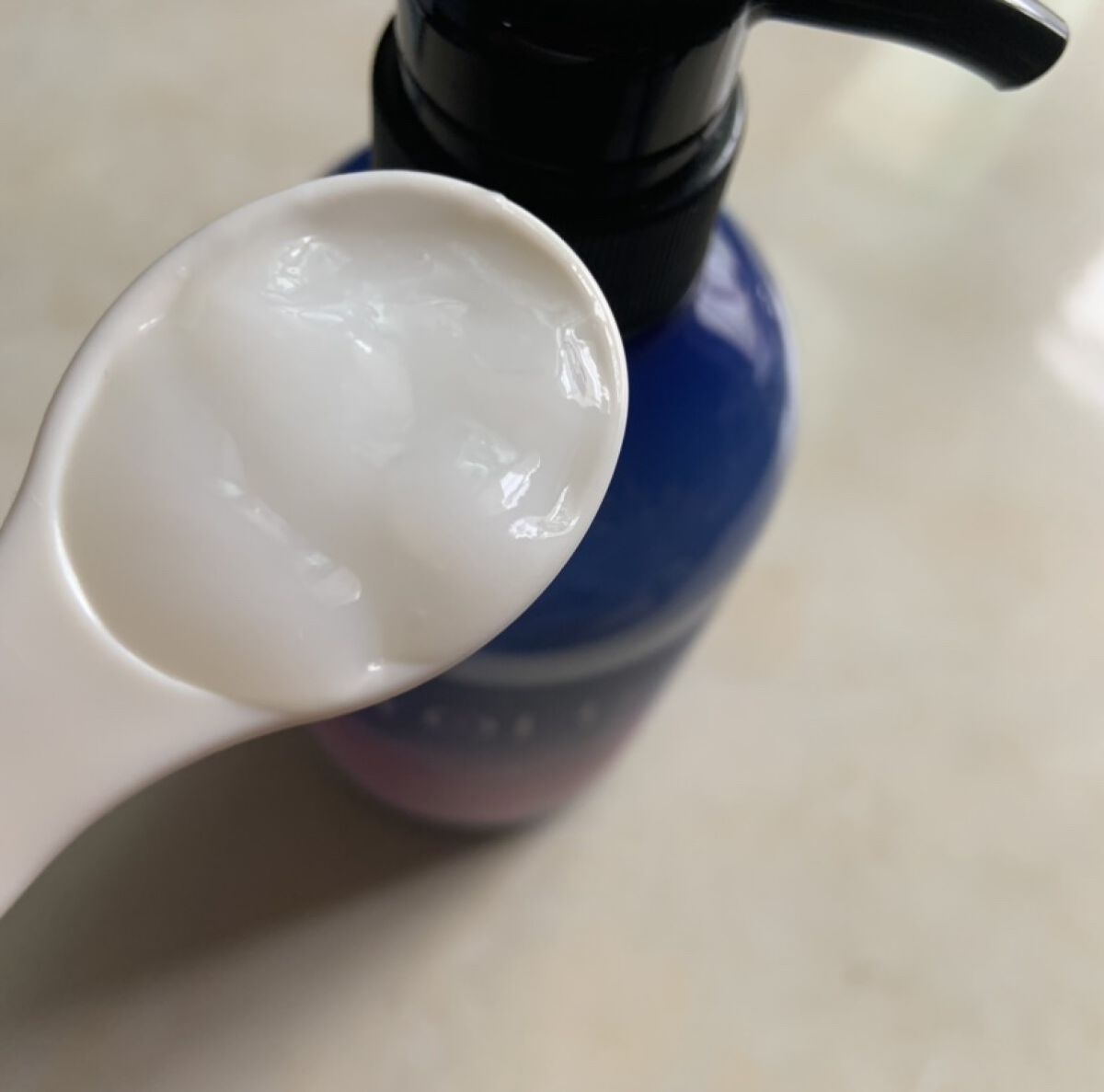 カームナイトリペアシャンプー／トリートメント/YOLU/市販シャンプーを使ったクチコミ（3枚目）