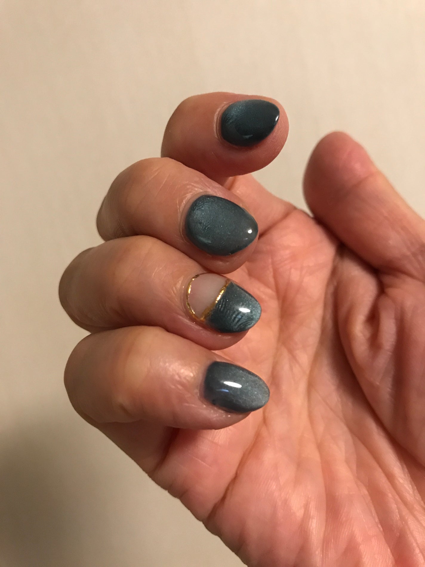 キラキラ☆ on LIPS 「#今月のネイル#ネイル#マグネットネイル#ジェルネイル..」(2枚目)