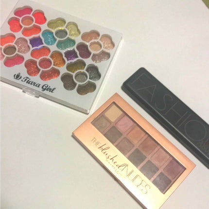 ヌードパレット ブラッシュド/MAYBELLINE NEW YORK/アイシャドウパレットを使ったクチコミ(1枚目)