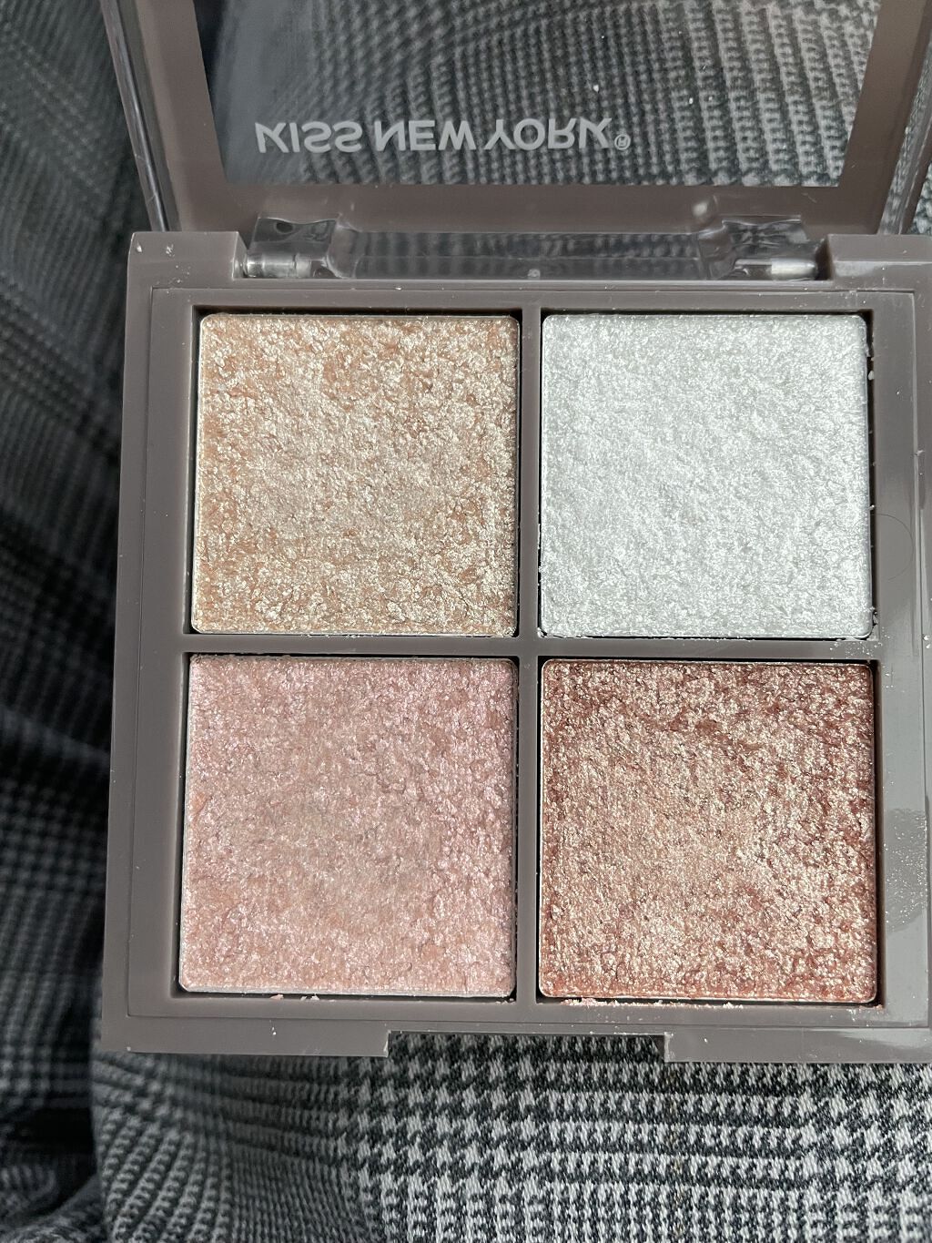 ディア マイ アイ DME02J/KISS NEW YORK/アイシャドウパレットを使ったクチコミ（2枚目）