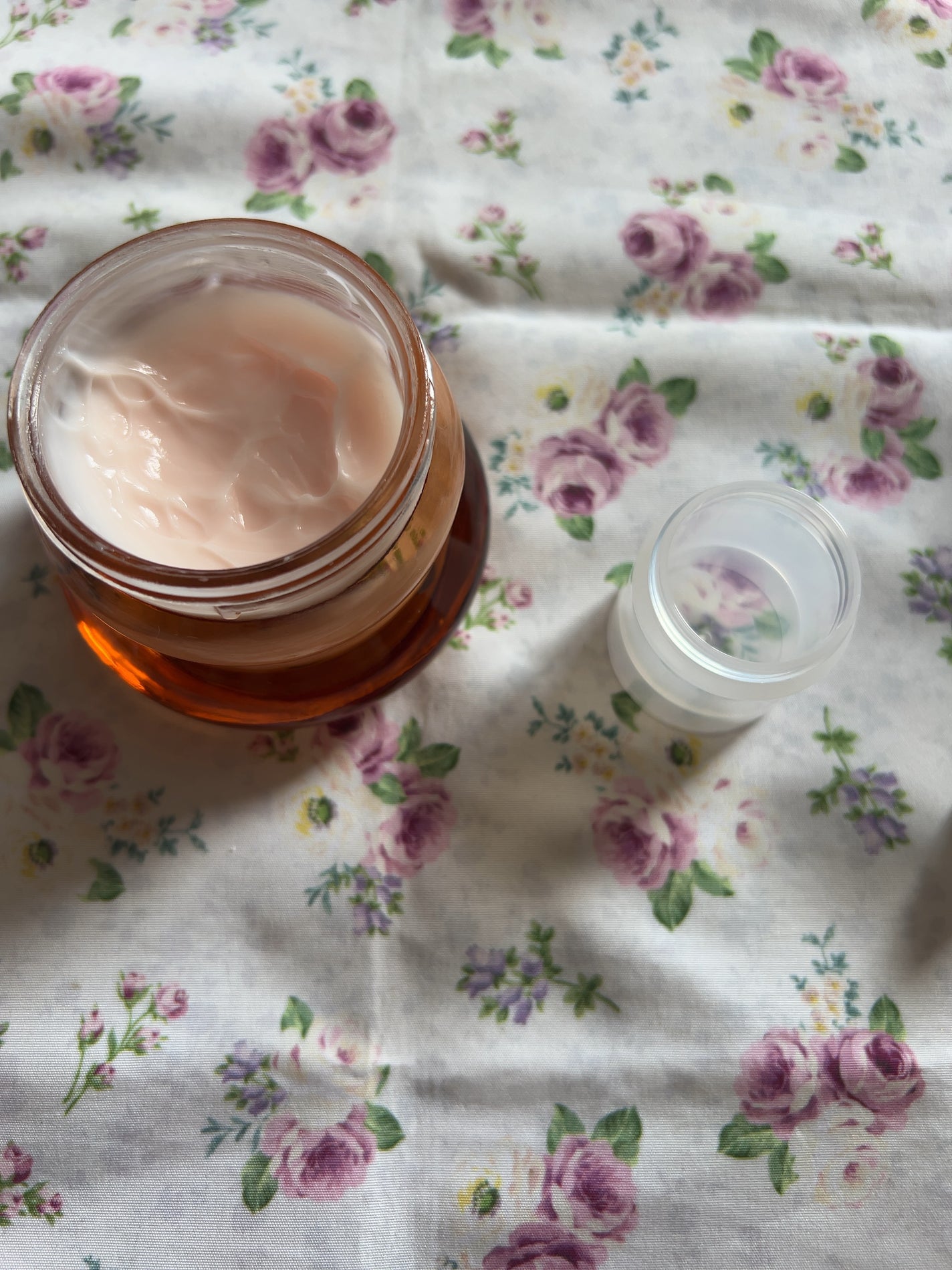 桃顔純潤 クリーム&フェイスベース/花西子/化粧下地を使ったクチコミ(4枚目)