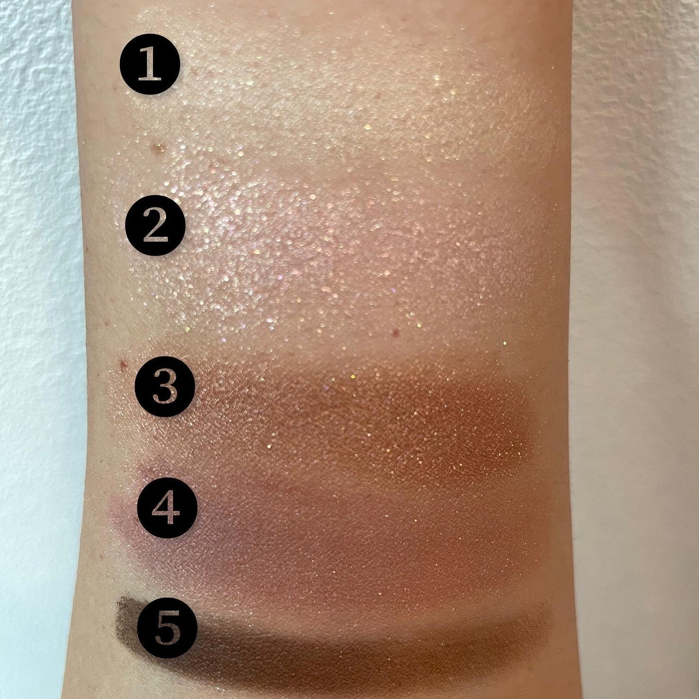 Kaoru on LIPS 「もんのすごい透明感爆誕🚀ヴィセパノラマデザインアイパレット B..」(3枚目)