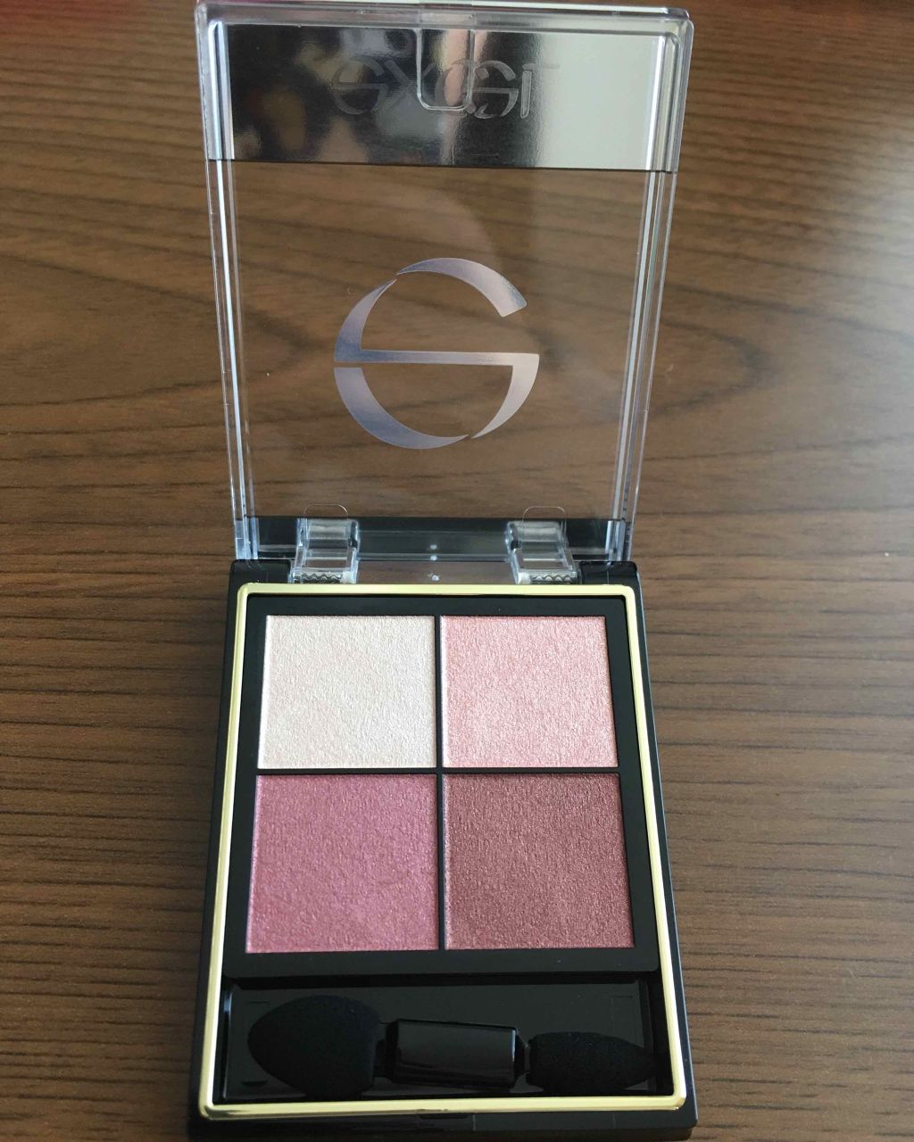 リアルクローズシャドウ/excel/アイシャドウパレットを使ったクチコミ(2枚目)