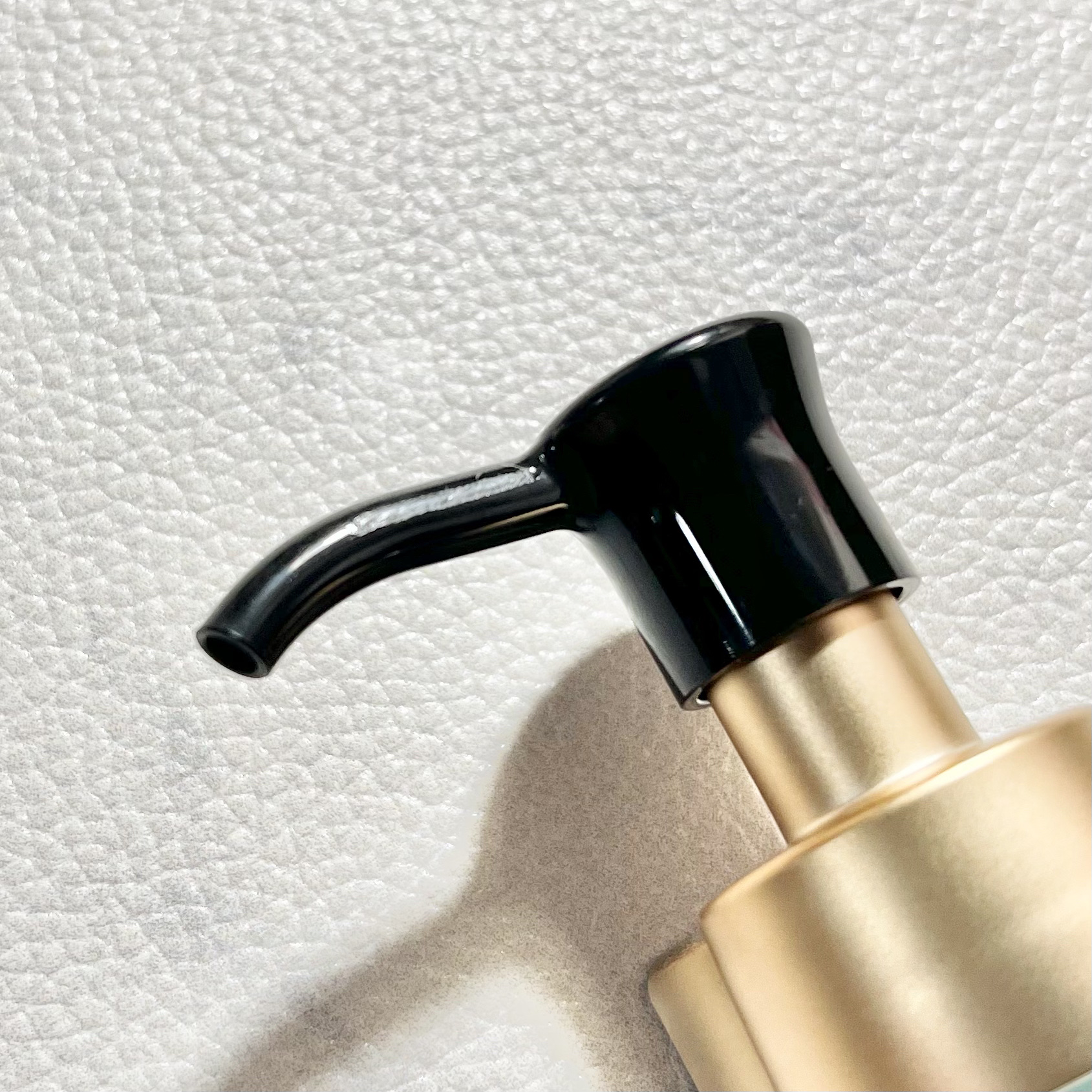 ミラクルズ うるおいブーストミルクウォーターセラム/パンテーン/アウトバストリートメントを使ったクチコミ（3枚目）