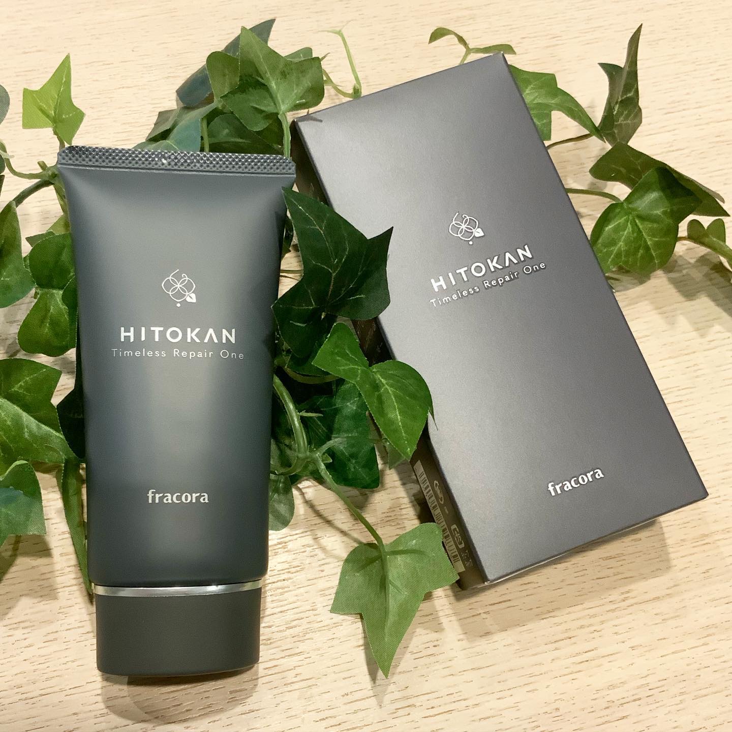 HITOKAN タイムレスリペアワンGR/fracora/オールインワン化粧品を使ったクチコミ（1枚目）