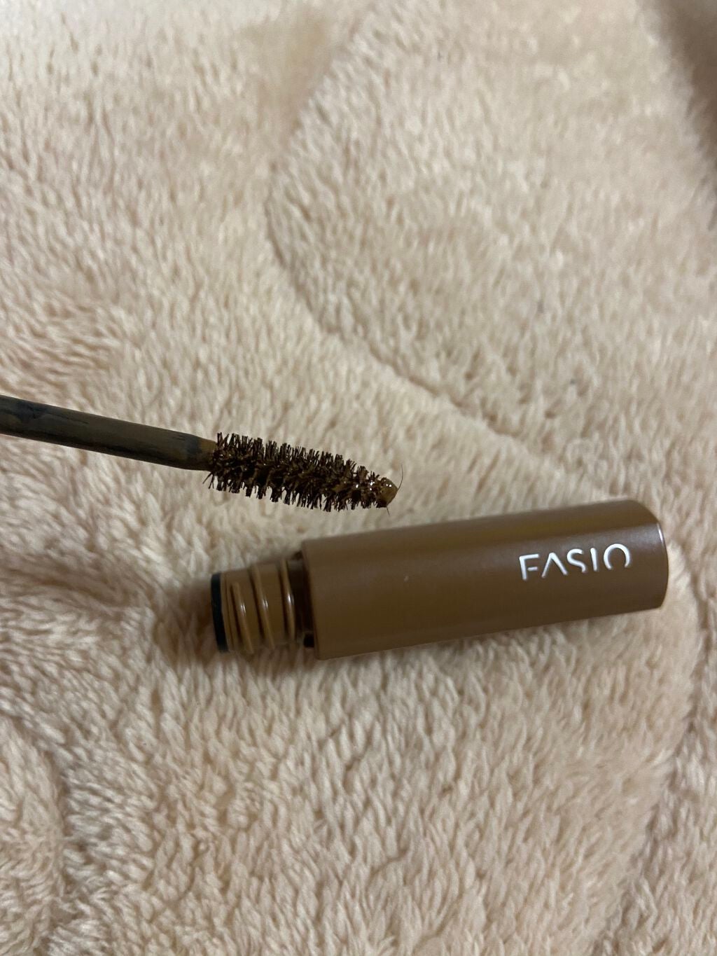 カラーラスティング アイブロウ マスカラ/FASIO/眉マスカラを使ったクチコミ(2枚目)