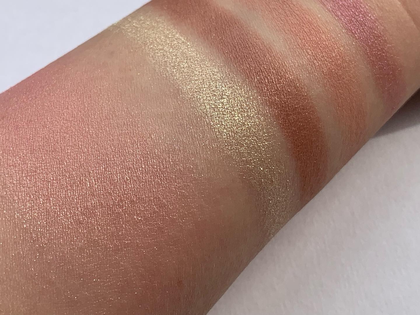 ファンテジー ドゥ シャネル/CHANEL/パウダーチークを使ったクチコミ（3枚目）