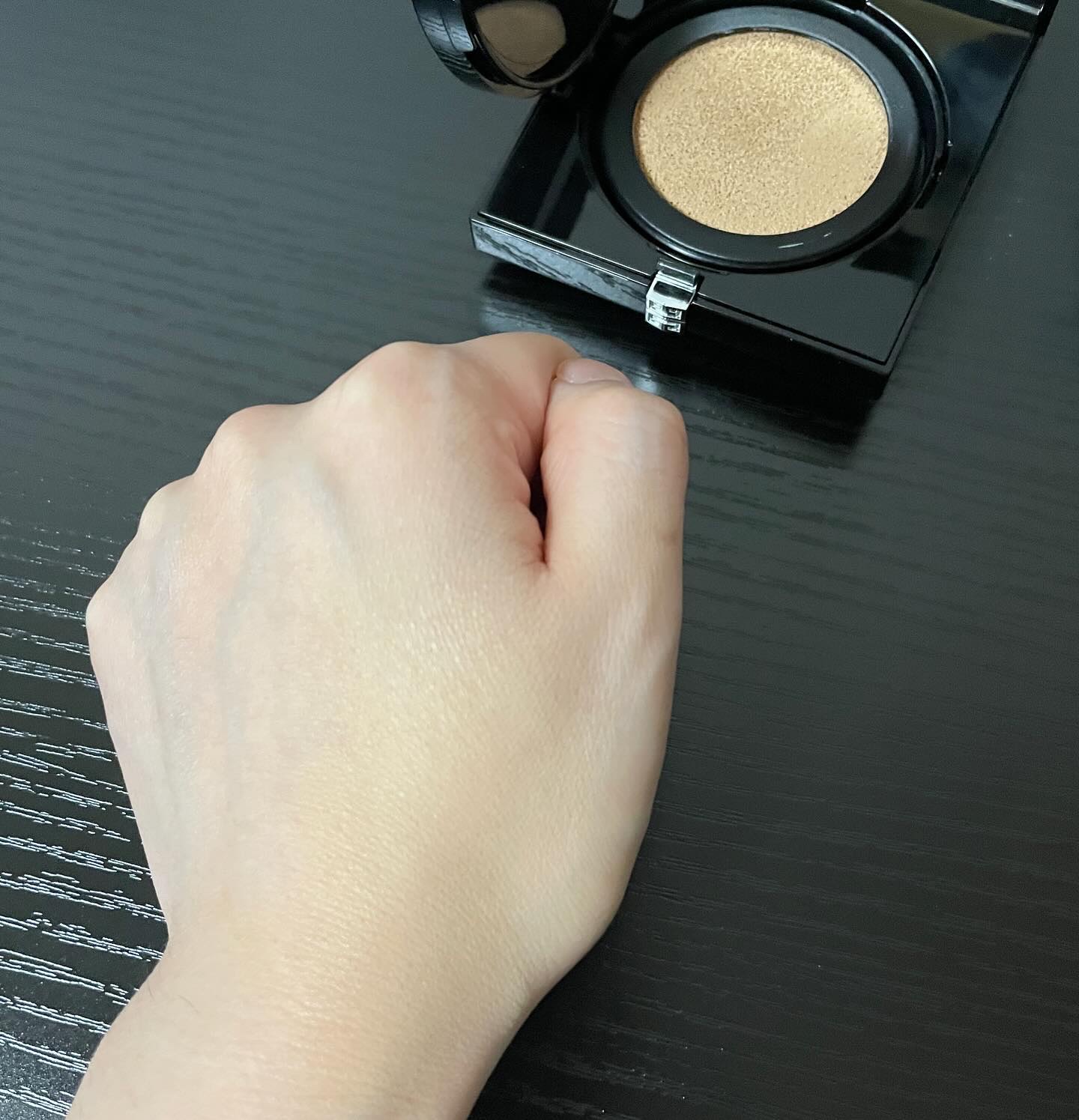 プリズム・リーブル・スキンケアリング・グロウ・クッション/GIVENCHY/クッションファンデーションを使ったクチコミ（3枚目）