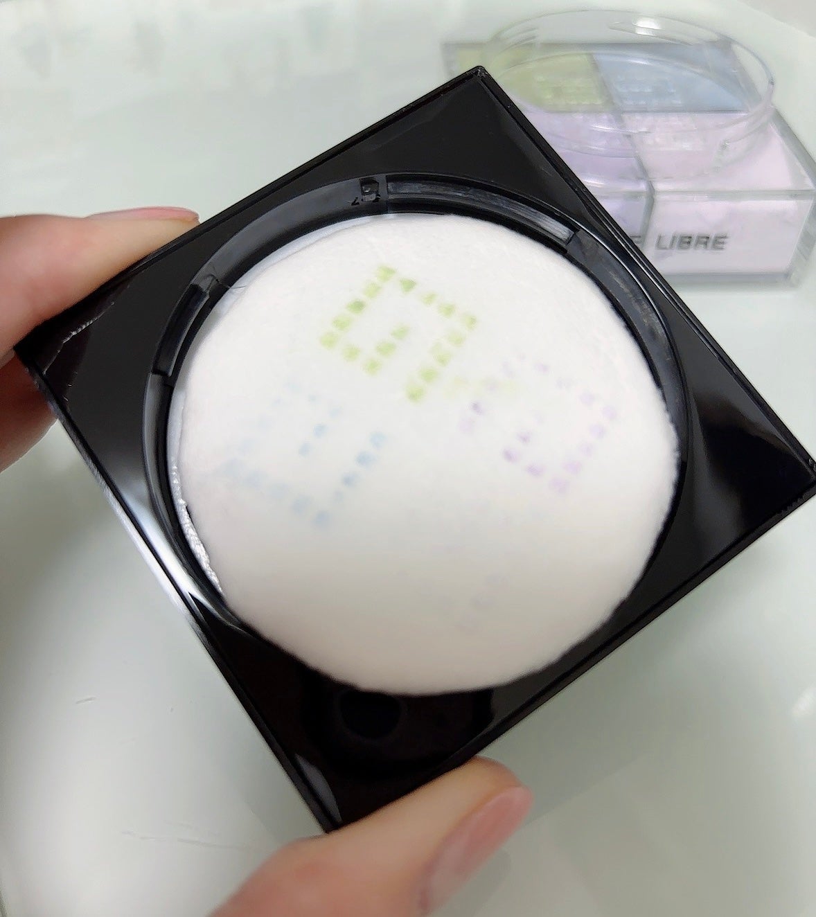 プリズム・リーブル/GIVENCHY/ルースパウダーを使ったクチコミ(5枚目)