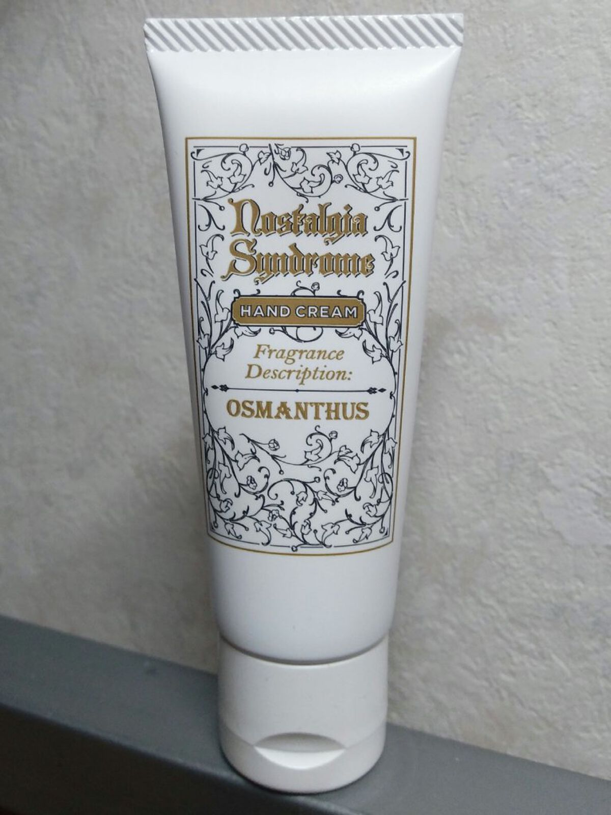 ノスタルジア シンドローム ハンドクリーム 〈オスマンサス〉/Nostalgia Syndrome/ハンドクリームを使ったクチコミ(3枚目)