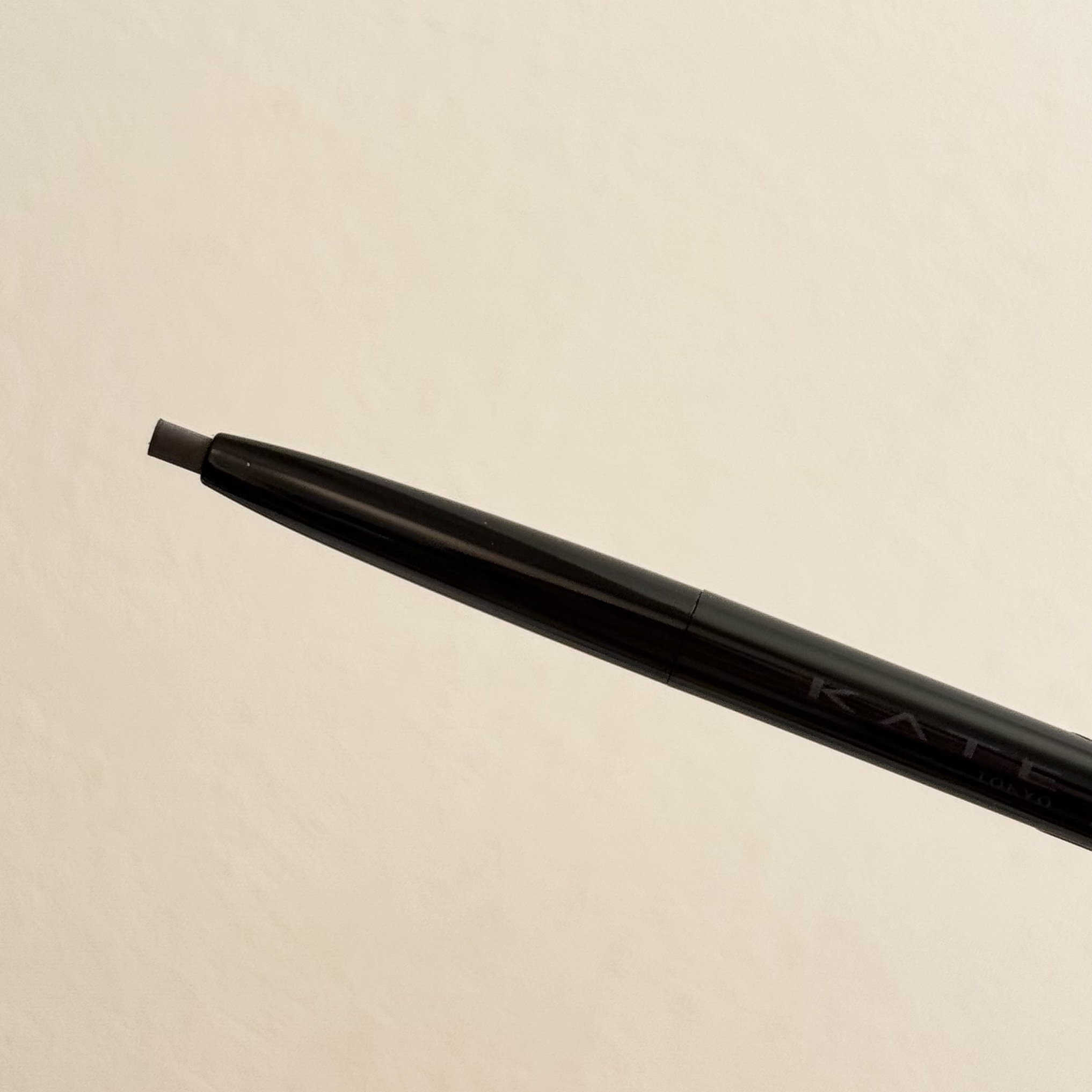 ケイト アイブロウペンシル(パウダリーフィニッシュ)/KATE/アイブロウペンシルを使ったクチコミ（2枚目）