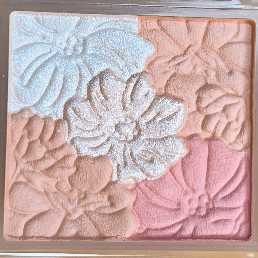 グロウフルールチークス(ブレンドタイプ)/キャンメイク/パウダーチークを使ったクチコミ(4枚目)