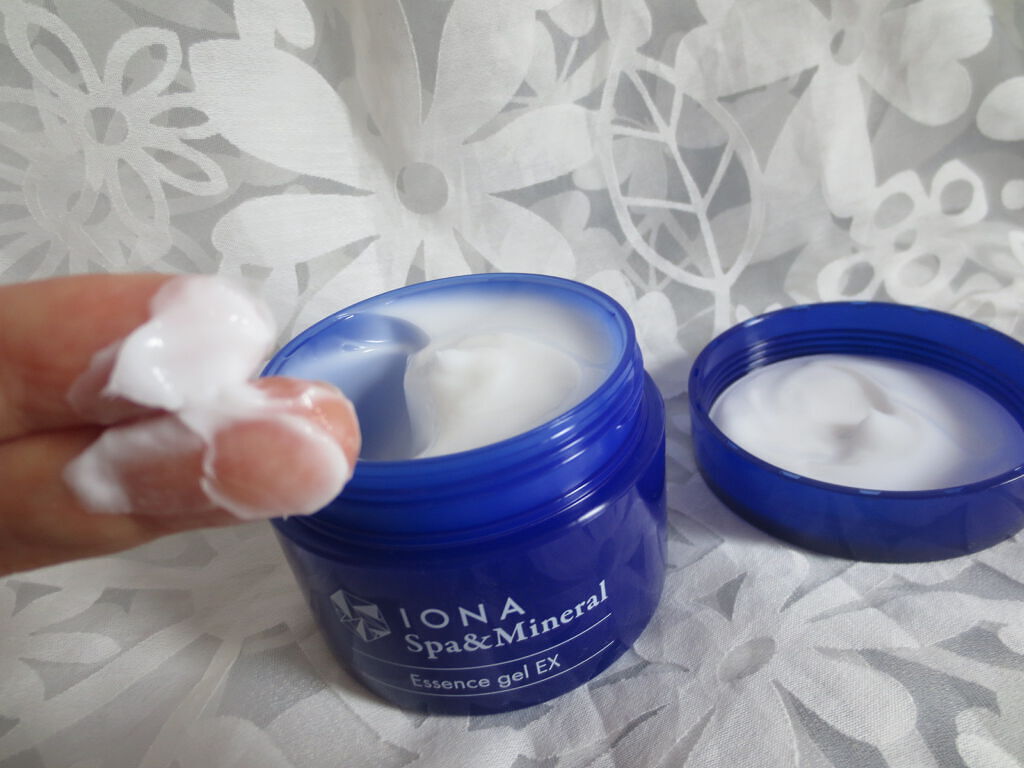 エッセンス ジェル/イオナ スパ&ミネラル/オールインワン化粧品を使ったクチコミ(3枚目)