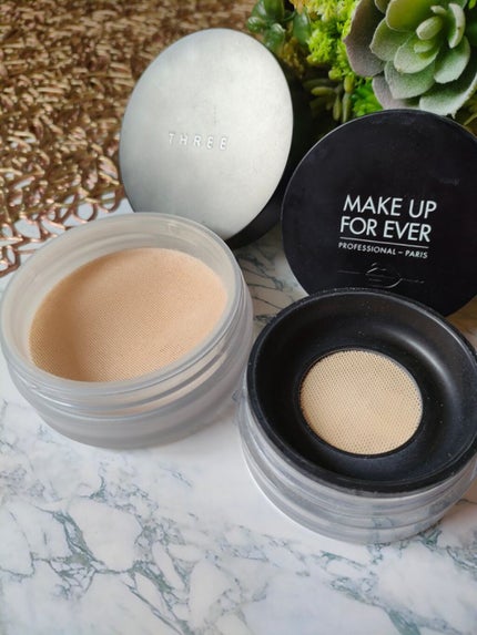 アドバンスドエシリアルスムースオペレーター ルースパウダー/THREE/ルースパウダーを使ったクチコミ(2枚目)