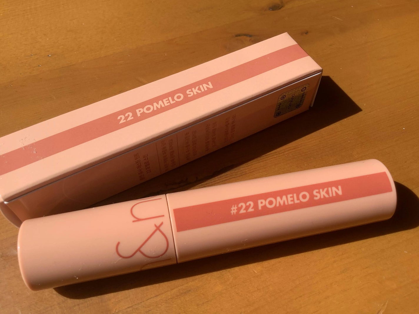 ジューシーラスティングティント/rom&nd/リップティントを使ったクチコミ(2枚目)