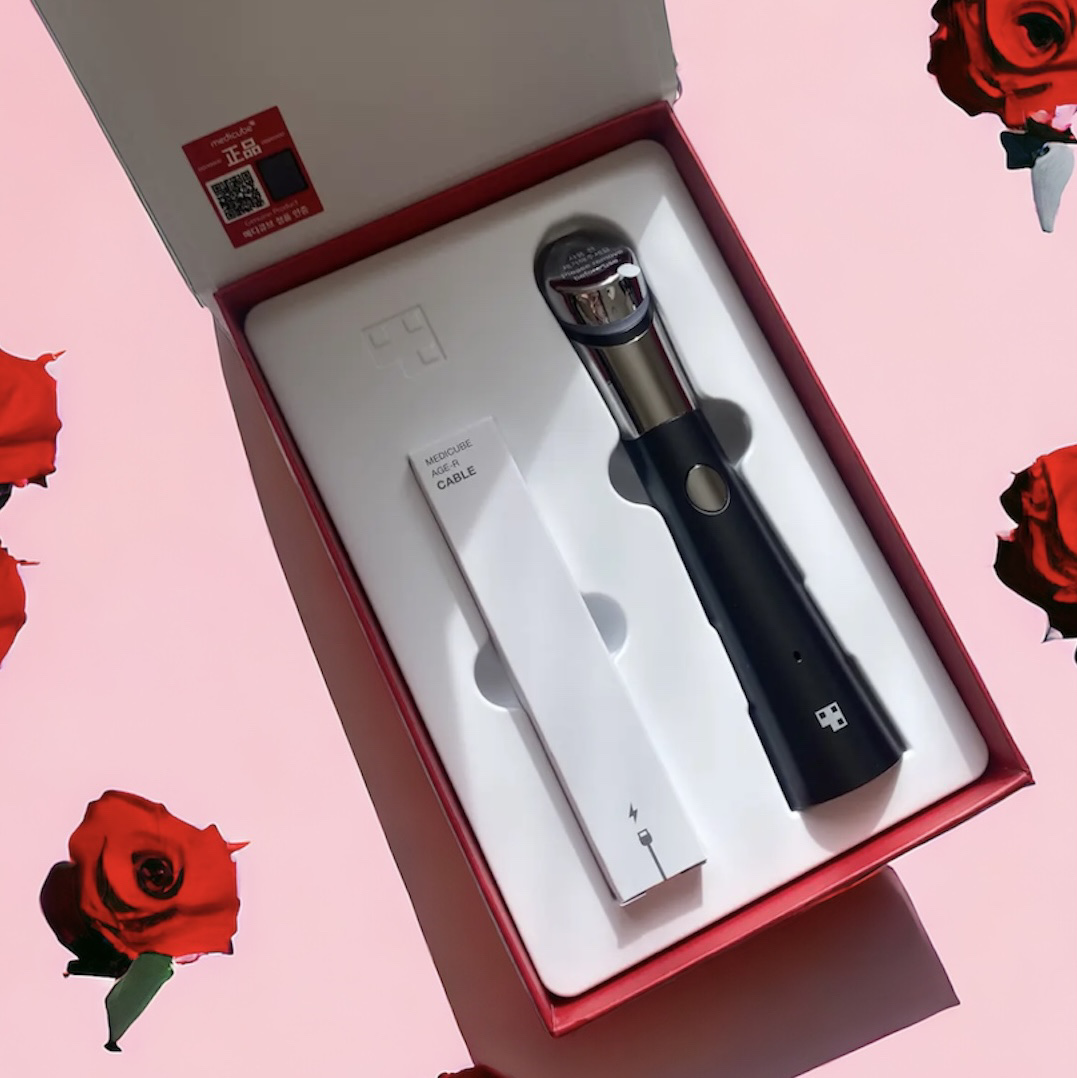 AGE-Rスキンブースターショット/MEDICUBE/美顔器・マッサージを使ったクチコミ（1枚目）