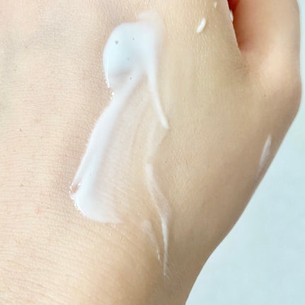 ウォーターメロン パンチ カミング サンスクリーン / スイカサンクリーム / SPF 50+ PA++++ /ビューランチ/日焼け止めクリームを使ったクチコミ(4枚目)