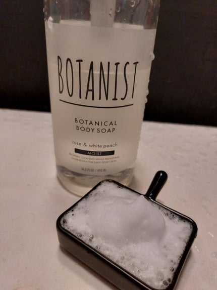 ボタニカルボディーソープ(モイスト)/BOTANIST/ボディソープを使ったクチコミ(3枚目)