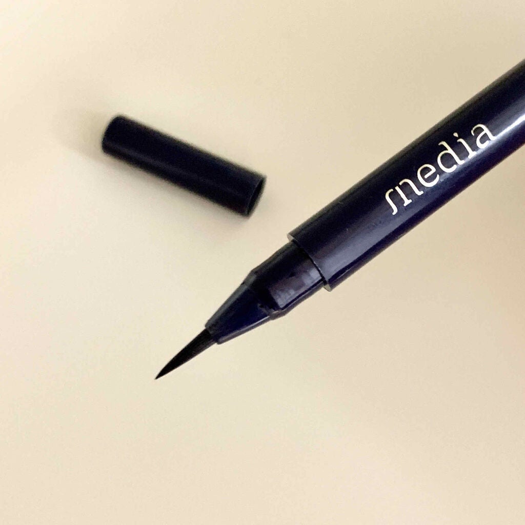 ラスティングアイライナーA/media/リキッドアイライナーを使ったクチコミ(2枚目)