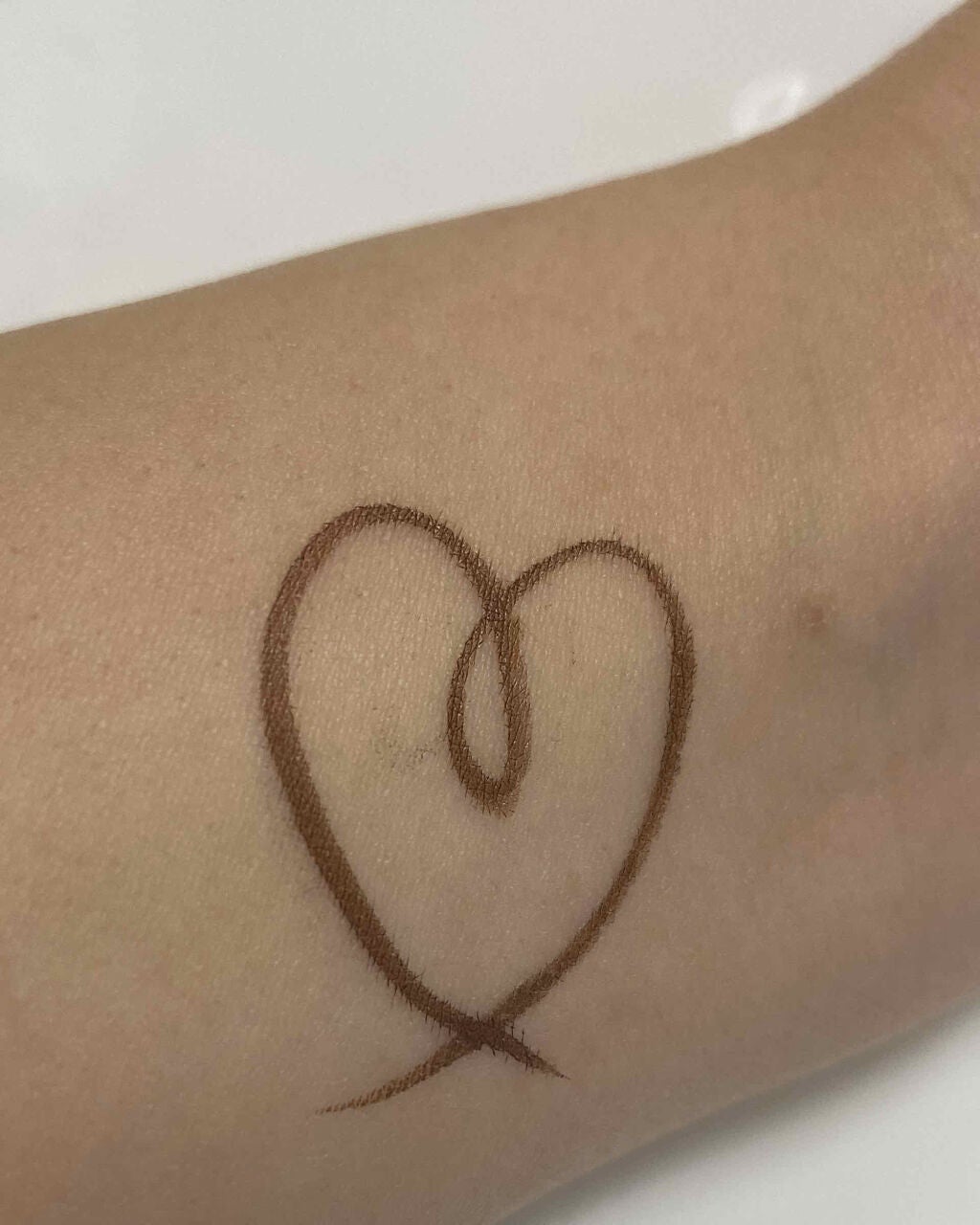 スキルレスライナー/LUMIURGLAS/リキッドアイライナーを使ったクチコミ(3枚目)