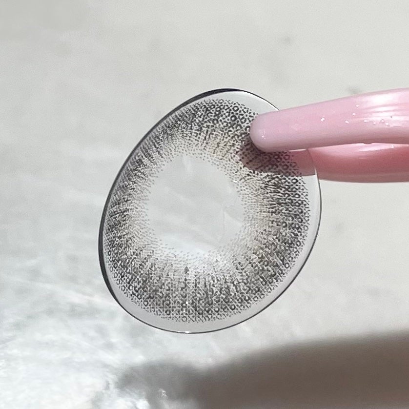 LOUER/LOUER/カラーコンタクトレンズを使ったクチコミ(2枚目)