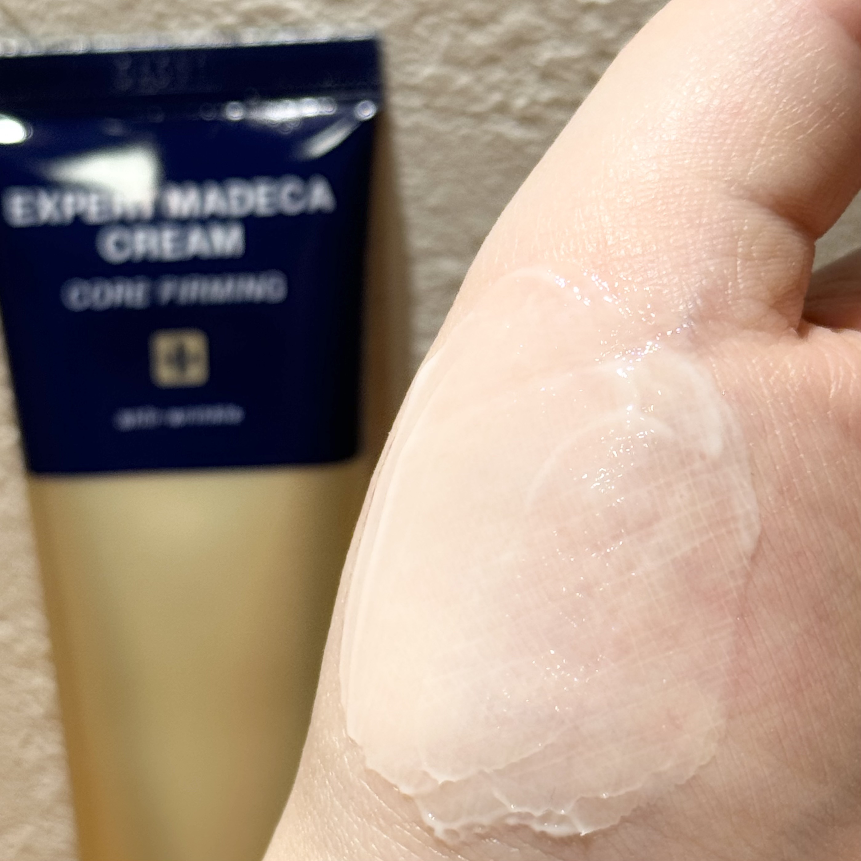 エキスパートマデカクリーム （コアファーミング）/センテリアン24/フェイスクリームを使ったクチコミ（3枚目）