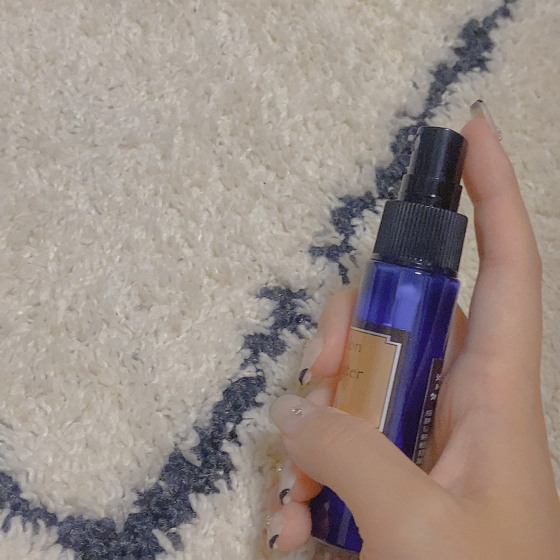 AVEDA ブロー ドライ アクセラレーター スプレーのクチコミ「シナモンハーブウォーター

シナモンから抽出したエッセンシャルオイル成分の
たっぷり入った贅沢.....」（2枚目）