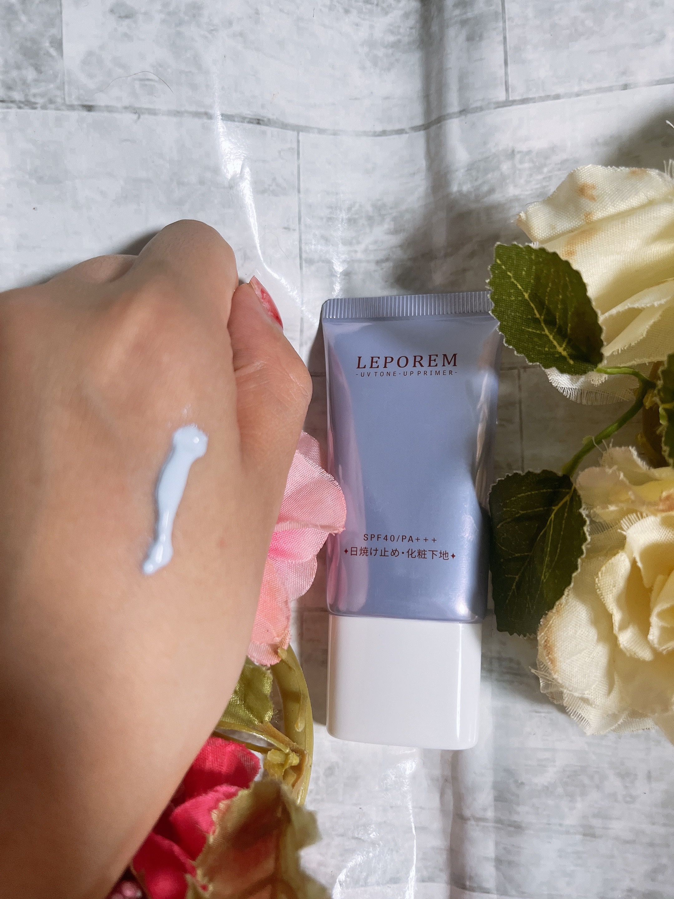 トーンアップUVクリーム/LEPOREM/化粧下地を使ったクチコミ（2枚目）