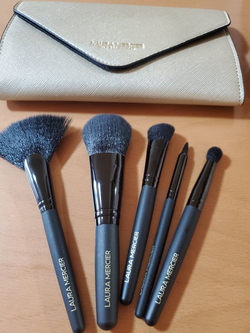 ストローク オブ ミッドナイト ブラシ コレクション /ローラ メルシエ/メイクブラシを使ったクチコミ(2枚目)