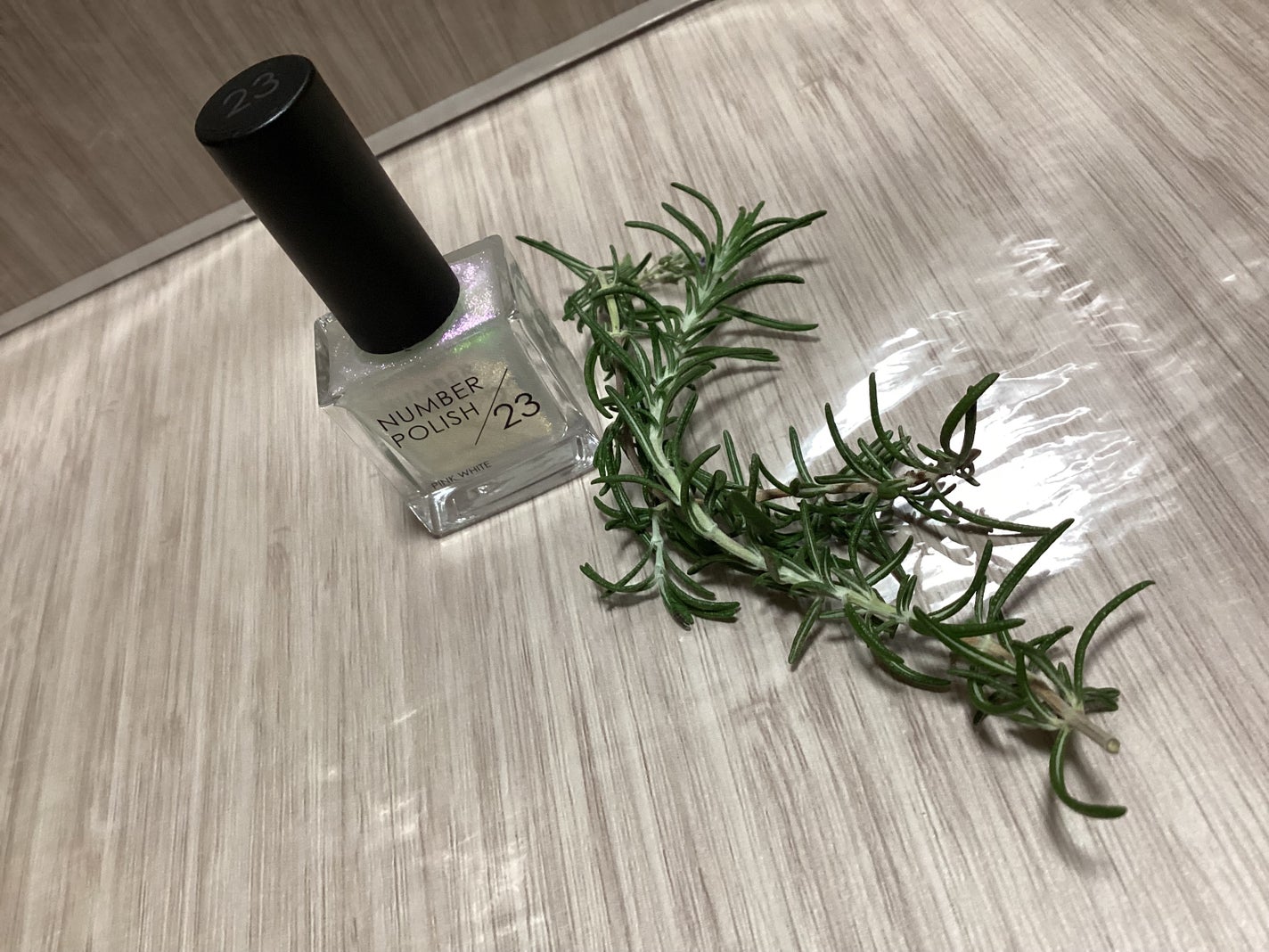 NUMBER POLISH /D-UP/マニキュアを使ったクチコミ(1枚目)