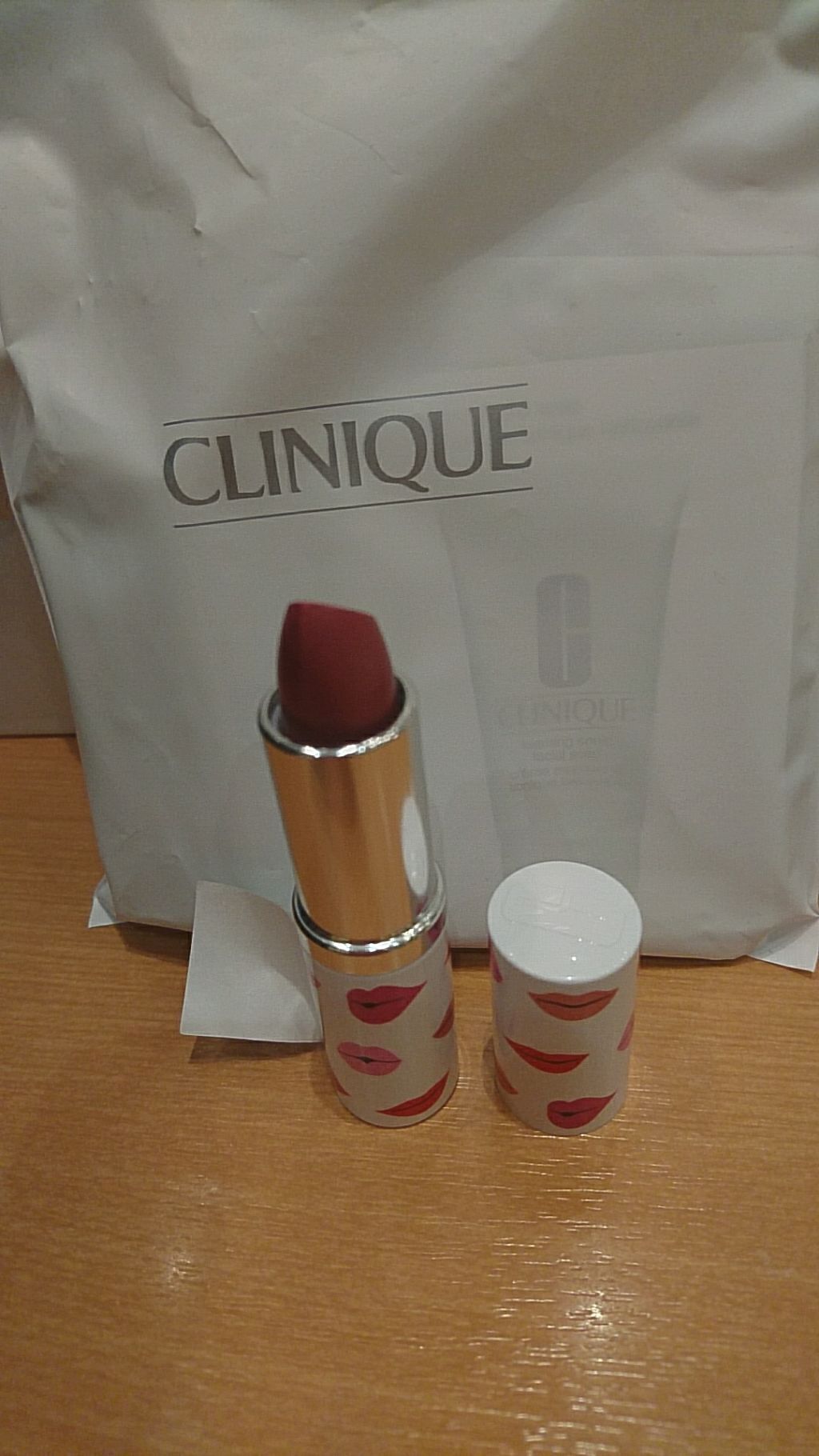ビヨンド パーフェクティング ファンデーション 19/CLINIQUE/リキッドファンデーションを使ったクチコミ（1枚目）