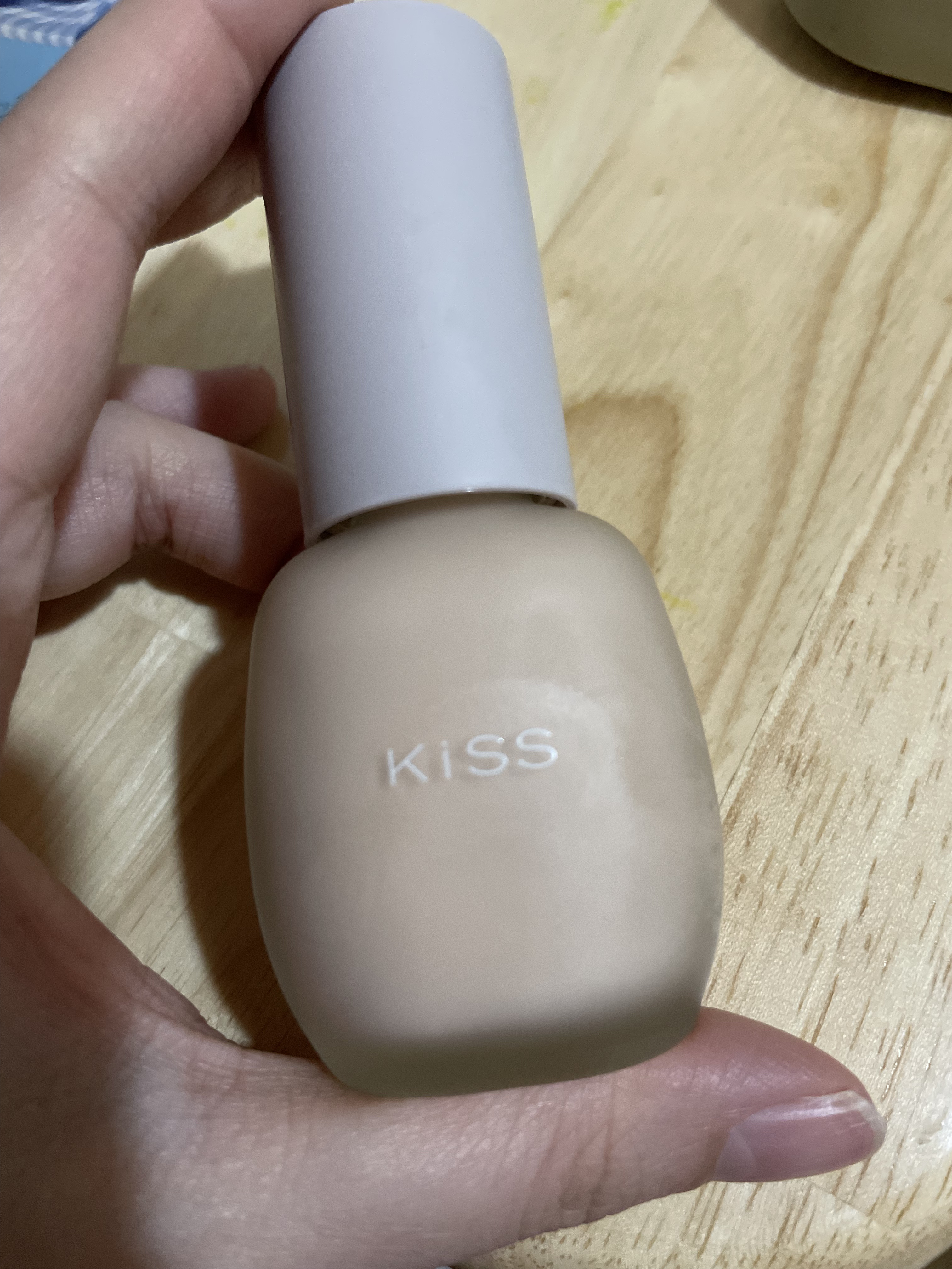 ミルキッシュガラスファンデ 01 シェル/KiSS/リキッドファンデーションを使ったクチコミ（1枚目）