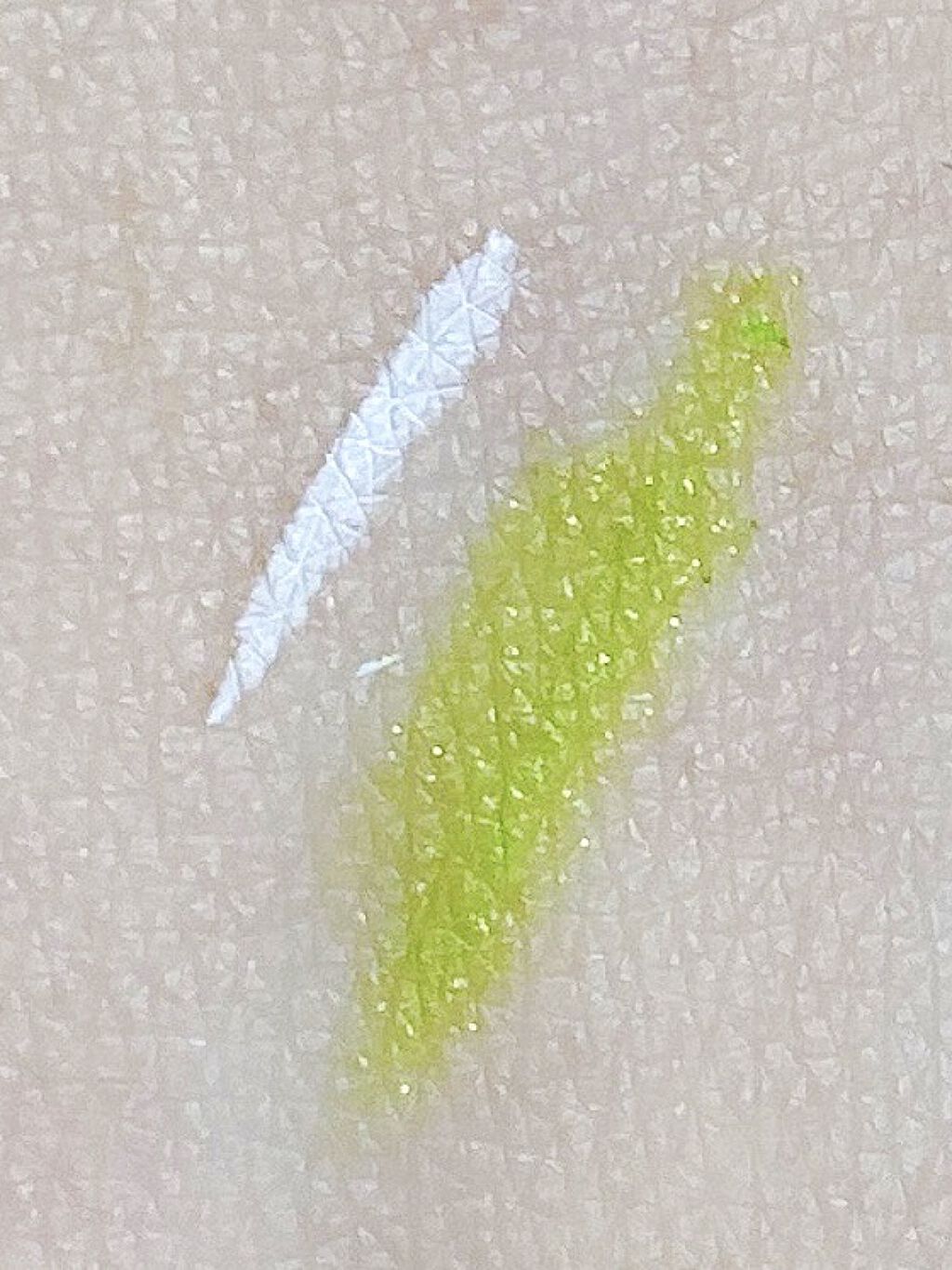 サラダdeフルーツカラーリキッドアイライナーWP 05 ココナッツ/FLORTTE/リキッドアイライナーを使ったクチコミ（1枚目）