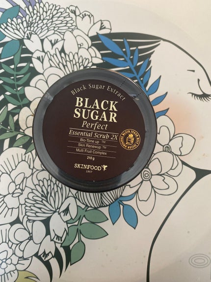 ブラックシュガー パーフェクト エッセンシャル スクラブ2X/SKINFOOD/洗い流すパック・マスクを使ったクチコミ(1枚目)