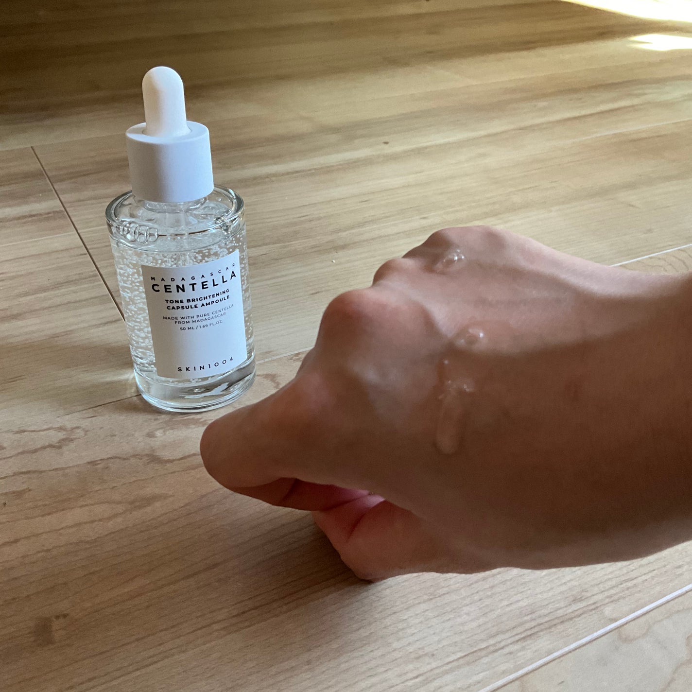 トーンブライトニング カプセルアンプル/SKIN1004/美容液を使ったクチコミ(2枚目)