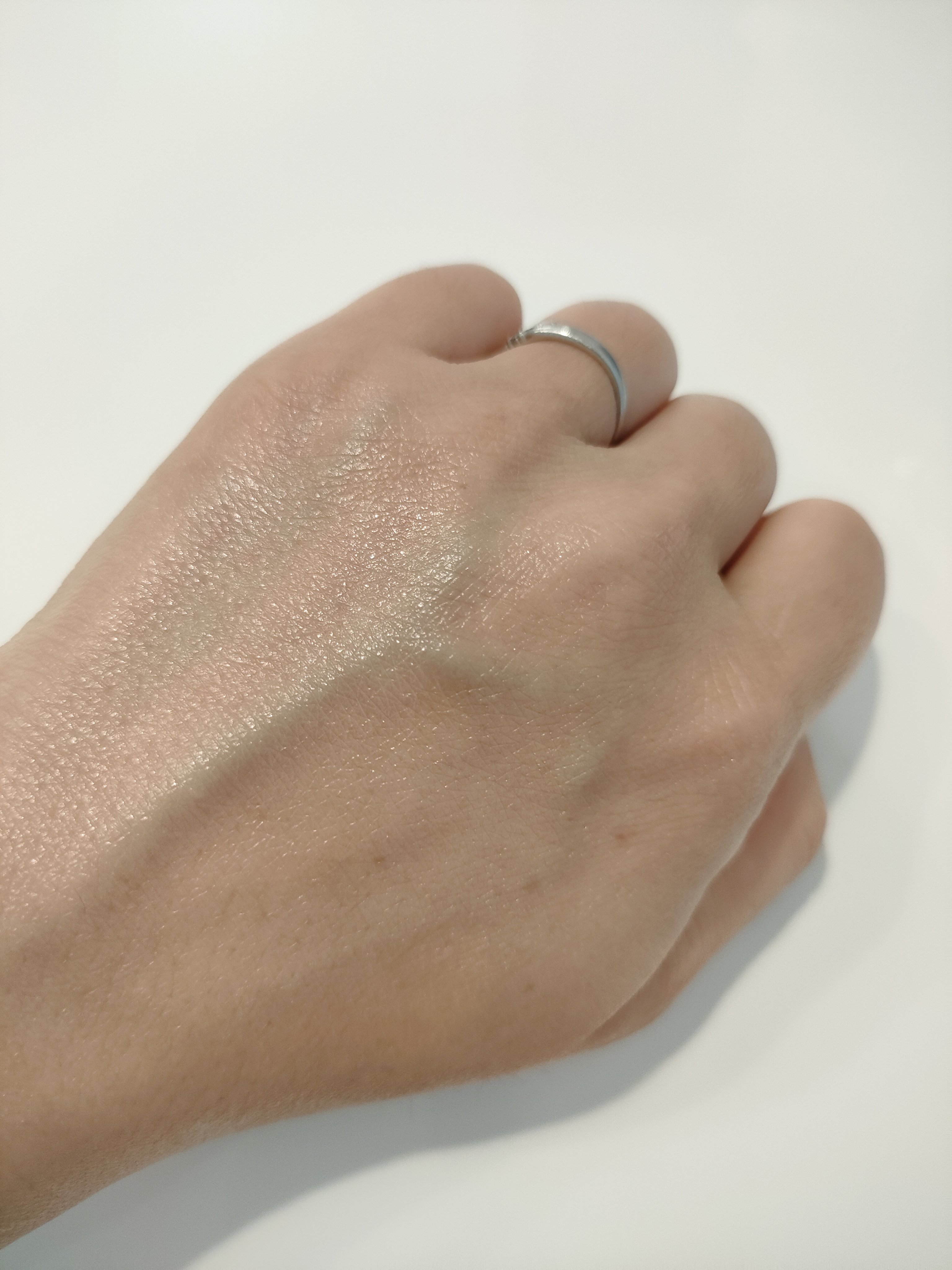 ヒアルーシカ ウォーターフィット サンセラム/SKIN1004/日焼け止めローションを使ったクチコミ（2枚目）