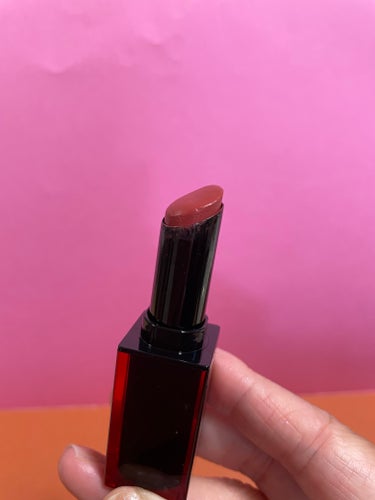 ルージュ アンリミテッド アンプリファイド ラッカー/shu uemura/口紅を使ったクチコミ（3枚目）